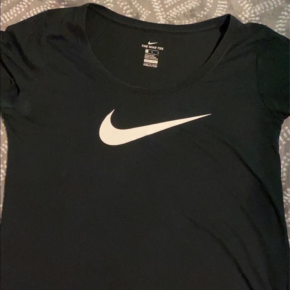 Black Nike t-shirt